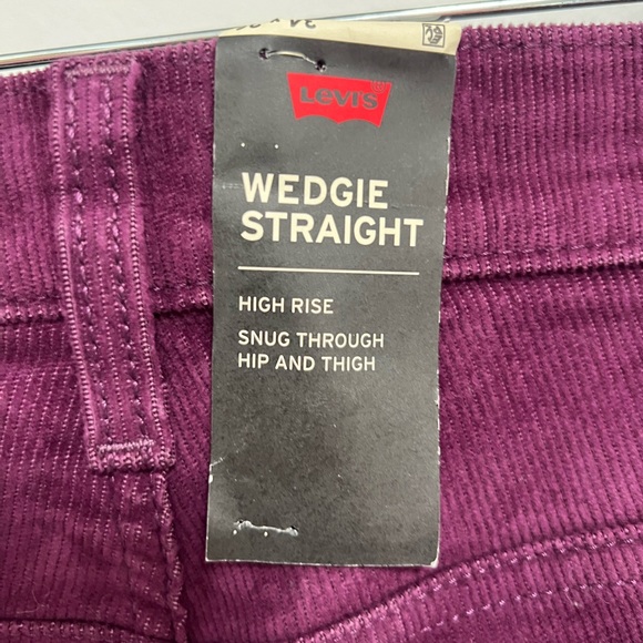 NWT LEVI’S Women Corduroy Burgundy Pants - Picture 5 of 12